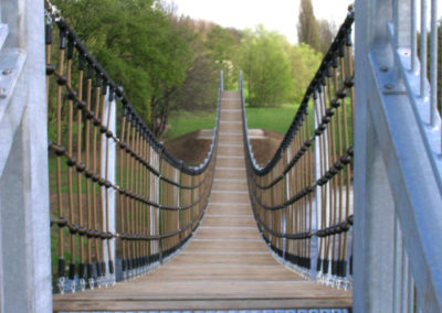 Landschaftsbau Hängebrücke